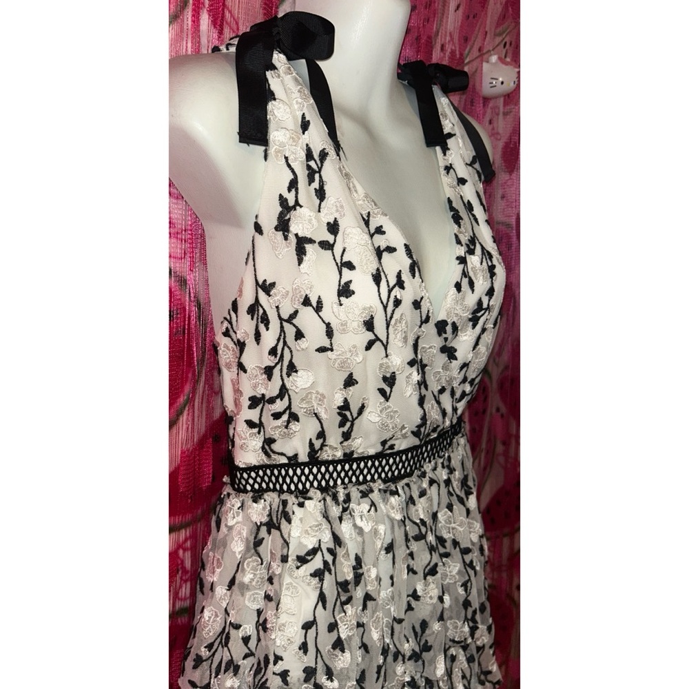 🤍🖤 Bardot Floral Ruffle Layered Dress - Picture 4 of 9
